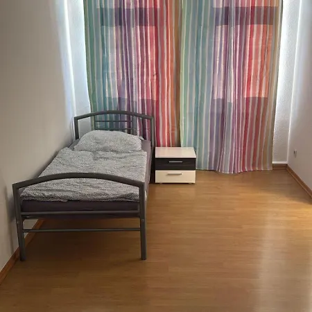 Lägenhet Fuer 5 Personen In *